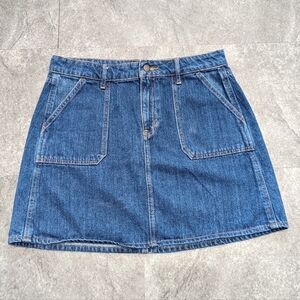 Old Navy Utility Denim  Pocketed Mini Skirt Size 8